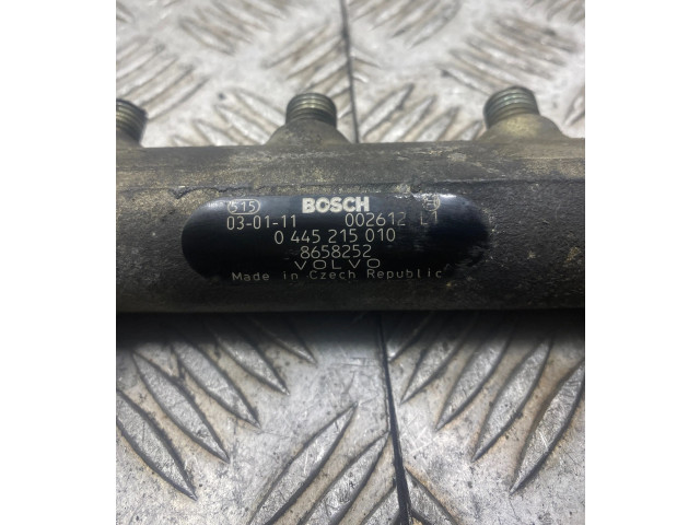 Vstřikovací lišta 8658252, 0445215010   Volvo XC70     