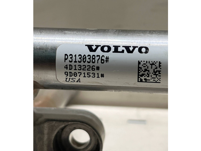 Vstřikovací lišta P31303876, 4D13226   Volvo V40     