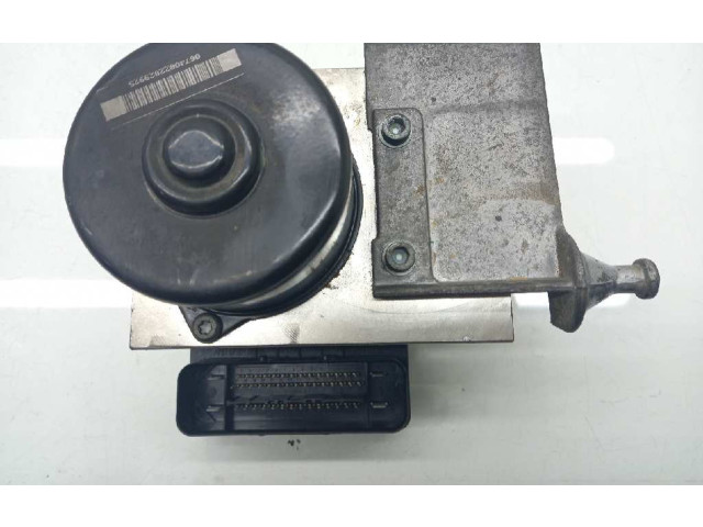 Jednotka ABS A2095452532, FD02M10Q01   Mercedes-Benz C W203 2002