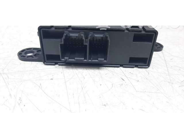 Блок комфорта 00521101060   Jeep Renegade   