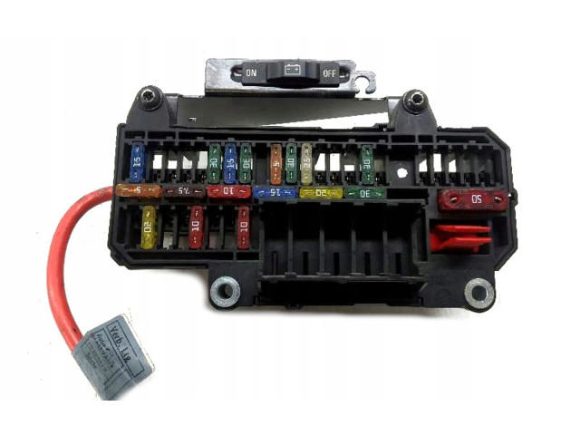   Pojistková skříňka 6113690058301   BMW 7 E65 E66 2005