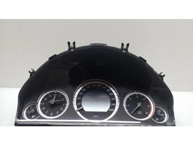 Přístrojová deska  Mercedes-Benz E W212 2010 A2125408747, A2125400548  