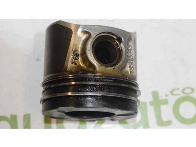 Píst 73502643, 73502643   Opel Corsa C     
