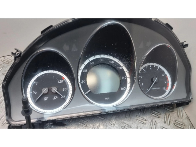 Přístrojová deska  Mercedes-Benz C W204 2010 A2049005502, A2C53337568  