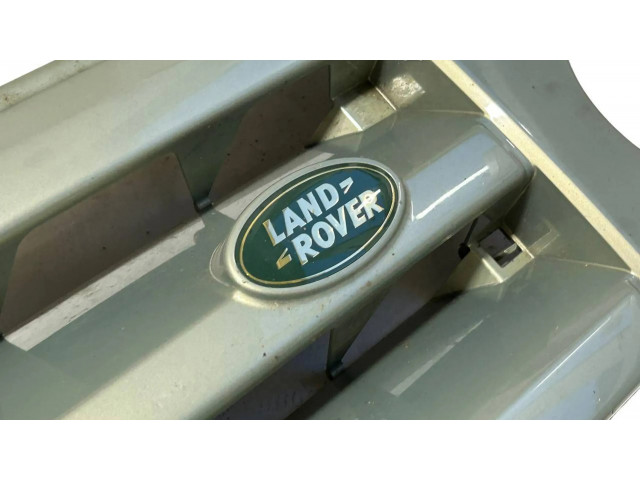 Верхняя решётка Land Rover Discovery 3 - LR3 2005-2009 года DHB000274      