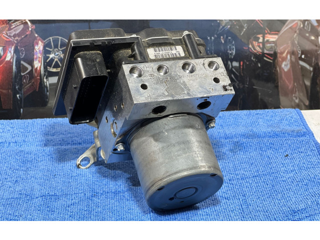 Jednotka ABS 6860216   BMW X1 E84 2012