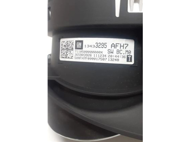 Píst 13433295   Opel Adam     