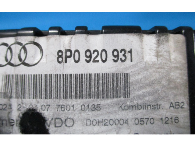 Přístrojová deska  Audi A3 S3 A3 Sportback 8P 2006 8P0920931  