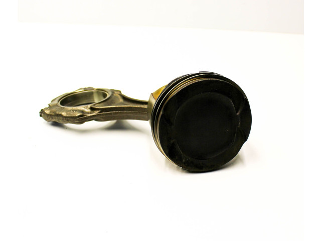 Поршень N63 B44 A 78432370  BMW 5 GT F07  