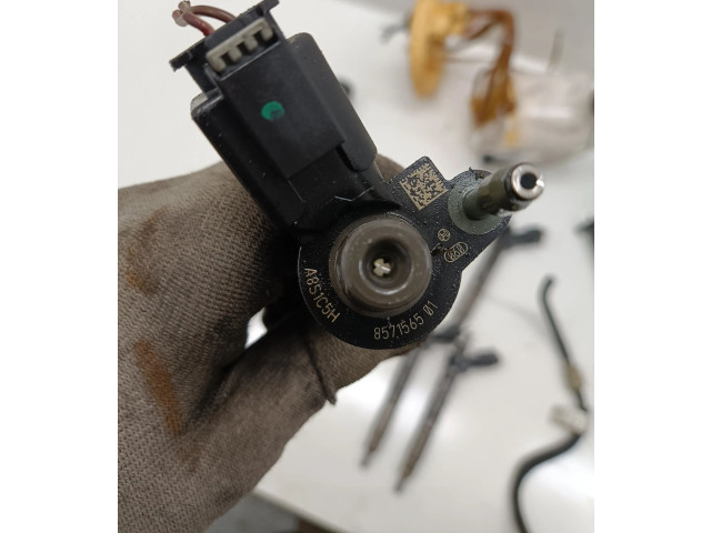 Vstřikovač 8571569, 8571555   BMW 7 G11 G12  pro naftový motor 3.5 B57 
