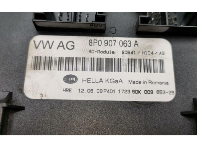   Pojistková skříňka 8P0907063A   Audi A3 S3 8P 