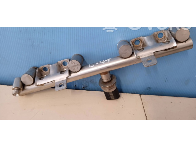 Vstřikovací lišta 7592426   BMW 1 F20 F21  pro benzínový motor 3.5  
