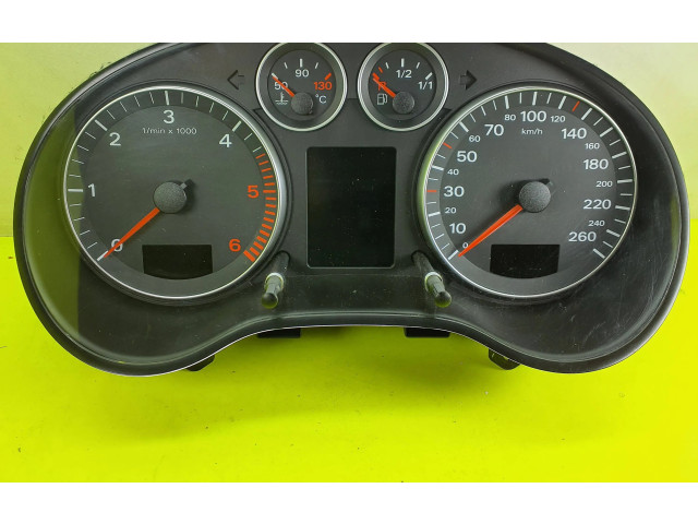 Přístrojová deska  Audi A3 S3 8P 2005 8P0920931, 776011117  