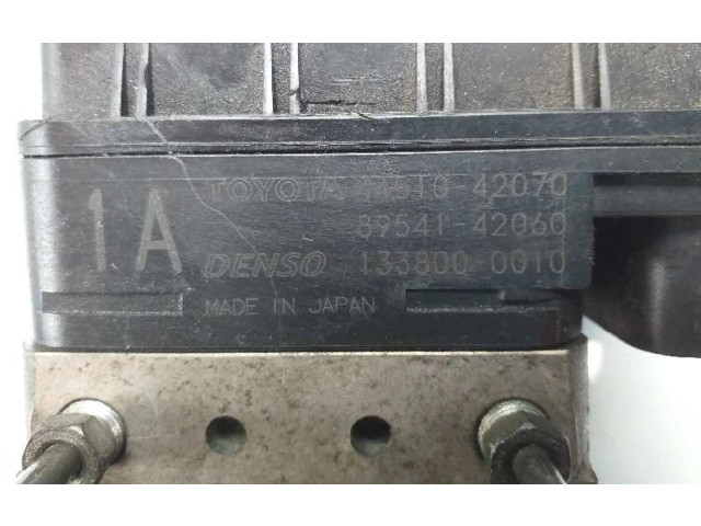 Jednotka ABS 4451042070, 1338000010   Toyota RAV 4 (XA10) 2001
