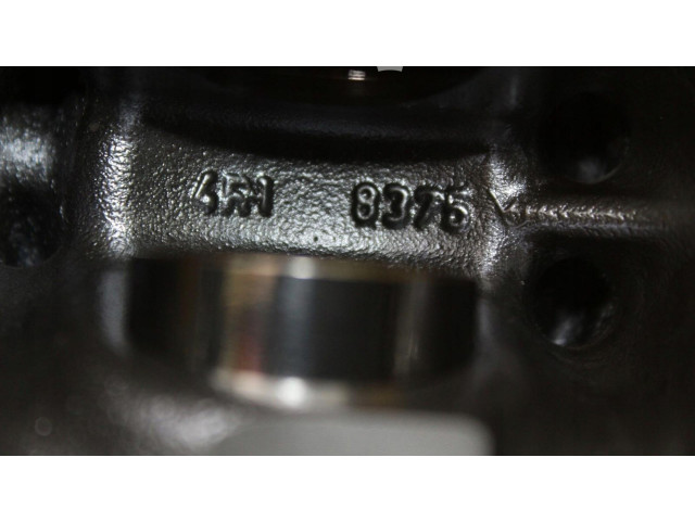Píst    Saab 9-5     