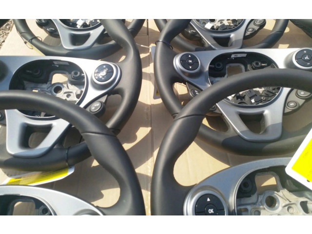 Volant Smart ForFour II W453 2024   