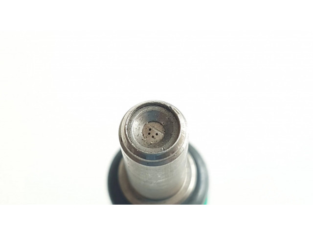 Vstřikovač 7525721   BMW 7 E65 E66  pro benzínový motor 4.5  