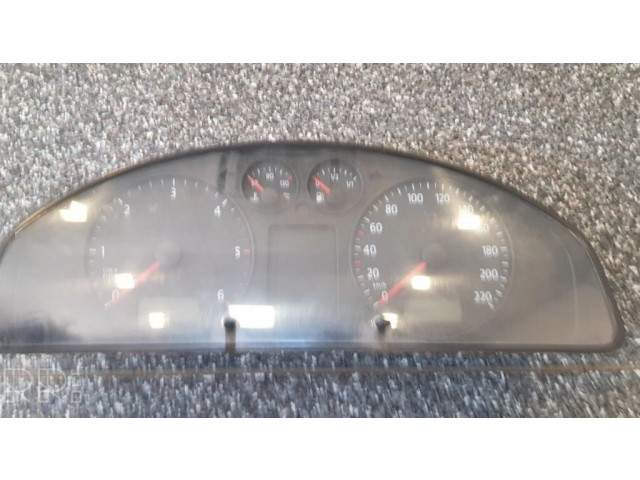Přístrojová deska  Volkswagen Transporter - Caravelle T5 2006 7H0920851R  