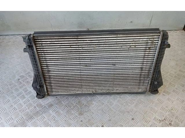 Интеркулер  1K0145803BN   Volkswagen Touran II 