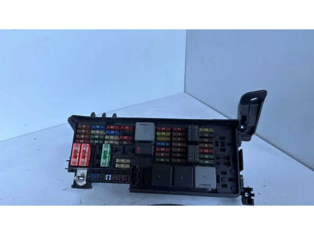   Pojistková skříňka A1645400272   Mercedes-Benz ML W164 2006