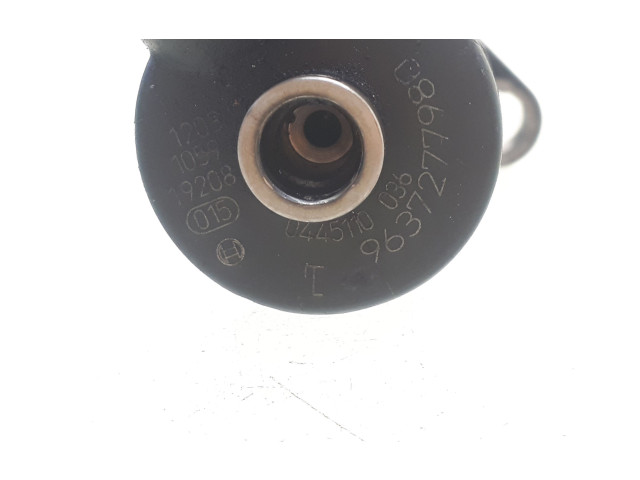 Форсунка 0445110036, 9637277980    Citroen C5 для дизельного двигателя  2.2