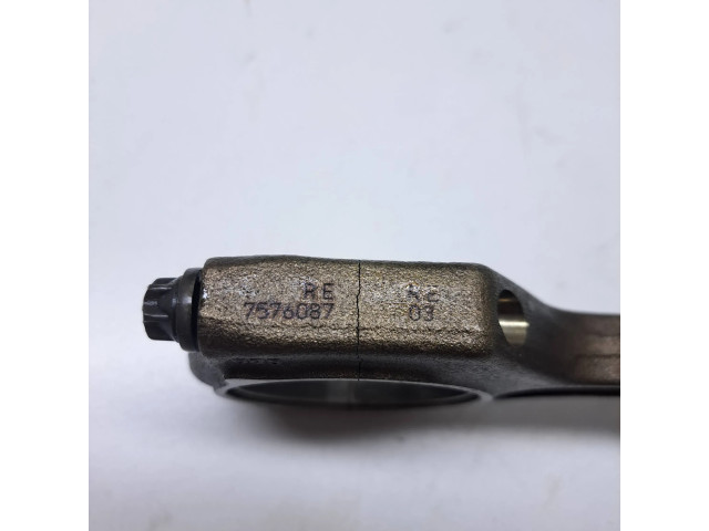 Píst 7584125, 7576087   BMW 5 F10 F11  pro benzínový motor 3.5  