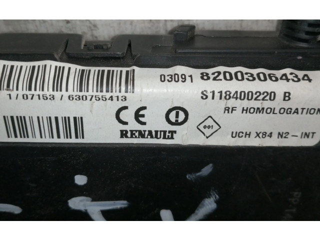 Pojistková skříňka Řídící jednotka BSM 8200306434, S118400220B   Renault Scenic RX 2005