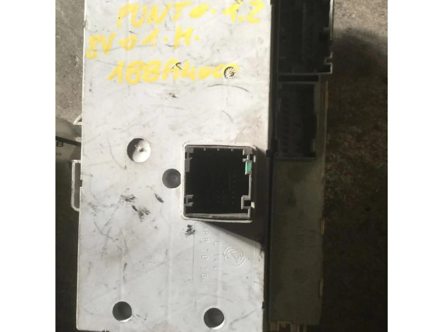 Блок предохранителей    Fiat Punto (188)    