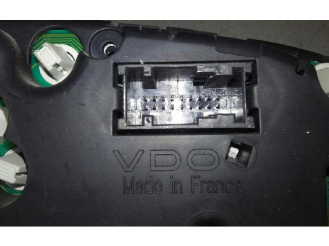 Přístrojová deska  Peugeot 406  9630372880  