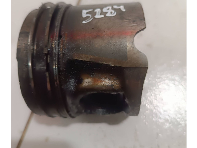  Поршень  N0code  Opel Zafira C  