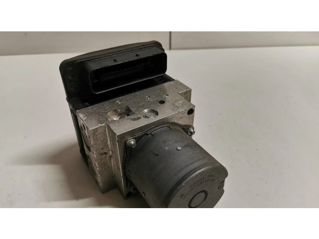 Jednotka ABS 6798284   BMW X5 E70 2012