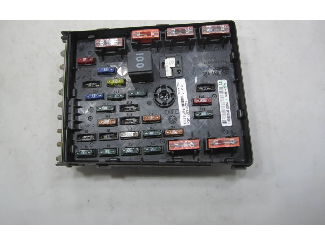 Блок предохранителей 3C0937125, 63592777   Volkswagen Sharan    