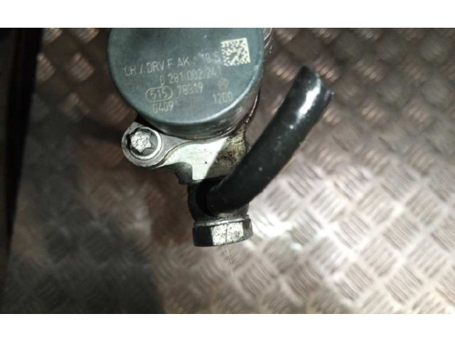 Vstřikovací lišta A6110700095   Mercedes-Benz C W203     