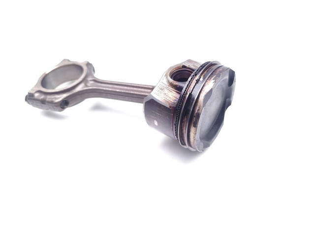 Píst HR13DDT   Nissan Qashqai    HR13DDT 