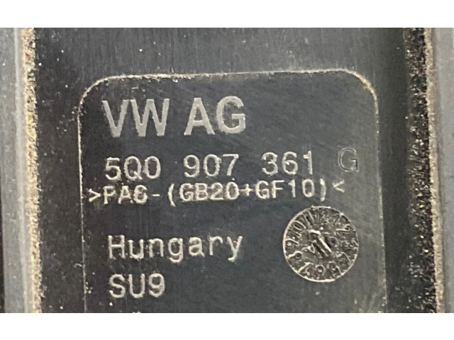   Pojistková skříňka 5Q0907361G, 5Q0937132A   Audi A3 S3 8V 2017