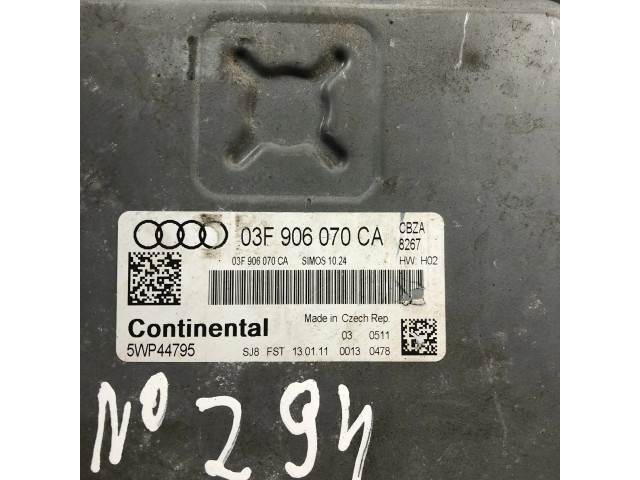 Блок управления двигателя 03F906070CA   Audi A1