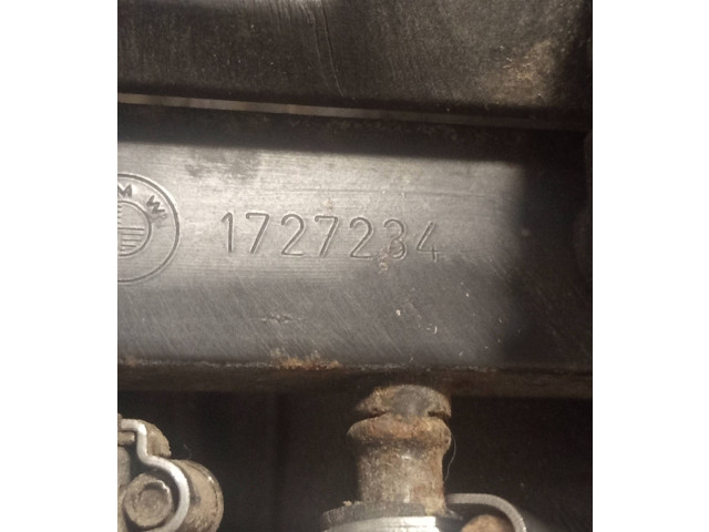 Vstřikovací lišta 1727234   BMW 5 E34    M43b18 