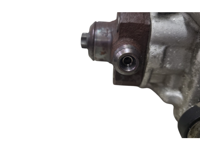 Vstřikovací čerpadlo 0445010681, 31372081   Volvo V40    D5204T6 