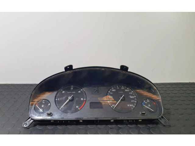 Přístrojová deska  Peugeot 406  9644230980  