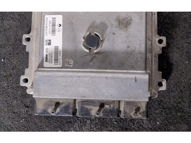 Řídící jednotka 237104736R   Renault Captur 