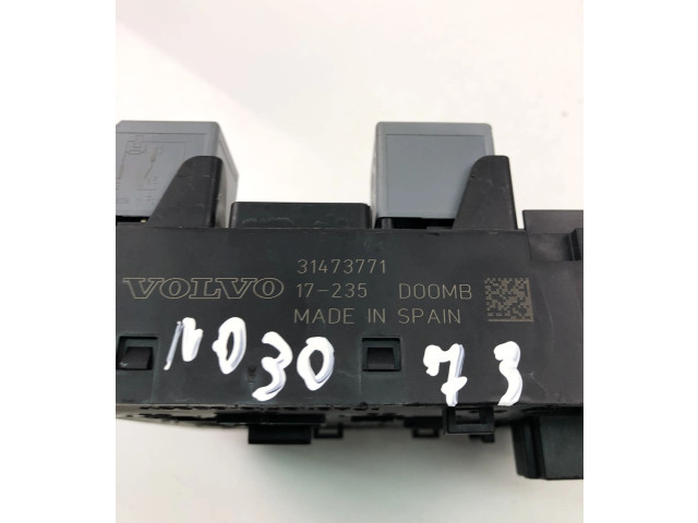   Pojistková skříňka 31473771, NO3073   Volvo XC90 2016