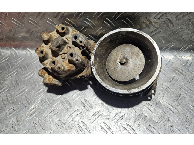 Vstřikovací lišta 0438120185, 035133353AB   Audi 100 200 5000 C3     