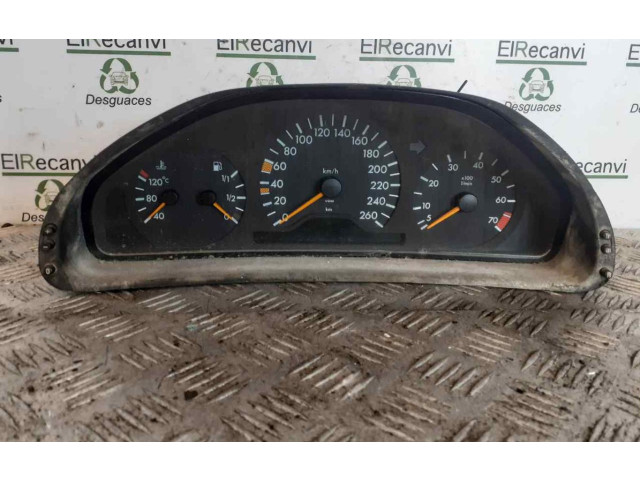 Přístrojová deska  Mercedes-Benz E W210 1996 88311257  