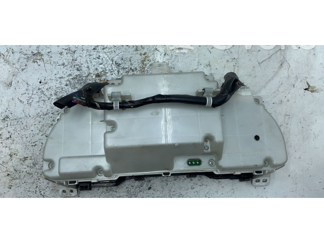 Přístrojová deska  Toyota Avensis T220 2003   