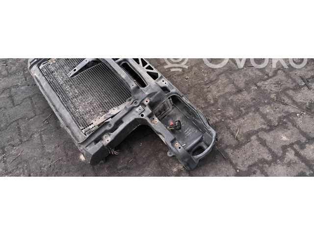 Комплект радиатора    Volkswagen Golf IV 1998