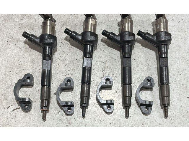 Форсунка R2AA13H50, R2AA13H50    Mazda CX-7   