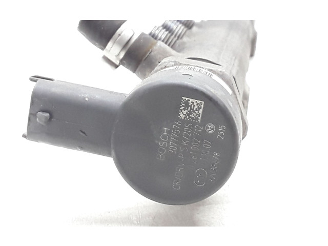 Vstřikovací lišta 30777554, 30777576   Volvo S80    D5244T4 