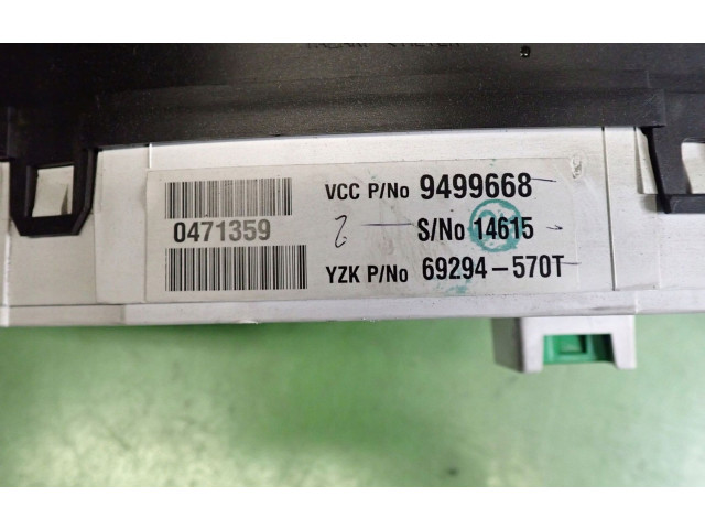 Přístrojová deska  Volvo V70 2001 9499668  