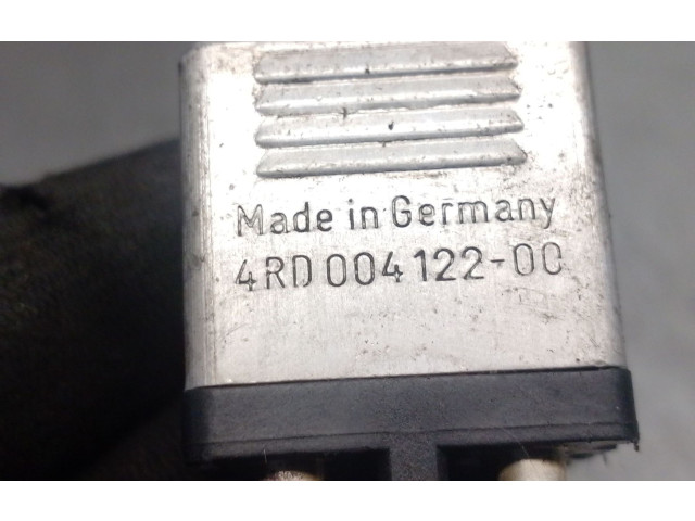   Pojistková skříňka 0015420219, 4RD00412200   Mercede-Benz S W126 1988