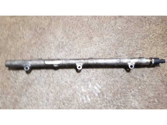 Vstřikovací lišta 0445216002   BMW 5 E39  pro naftový motor 3.0  